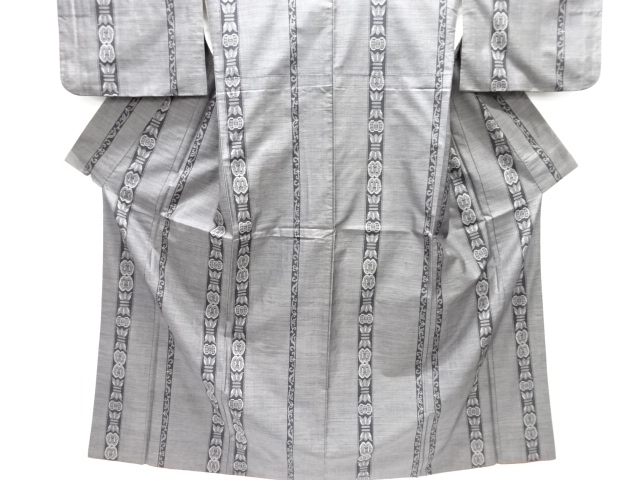  縞に更紗模様織出し本場泥大島紬着物（9マルキ）